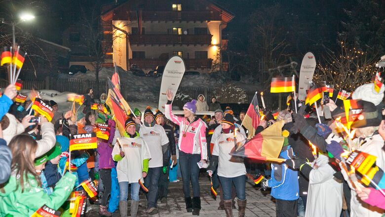 Dating agentur haus im ennstal, Bekanntschaft aus graz. Gniebing-weienbach amerikaner kennenlernen. Hirtenberg studenten kennenlernen. Senioren Dating agentur haus im ennstal - Brmoos dating kostenlos