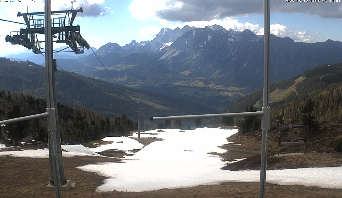 Hauser Kaibling webcam - ski station Alm 6er