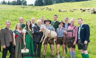 Festtagsstimmung beim Jubiläums-Almlammfest